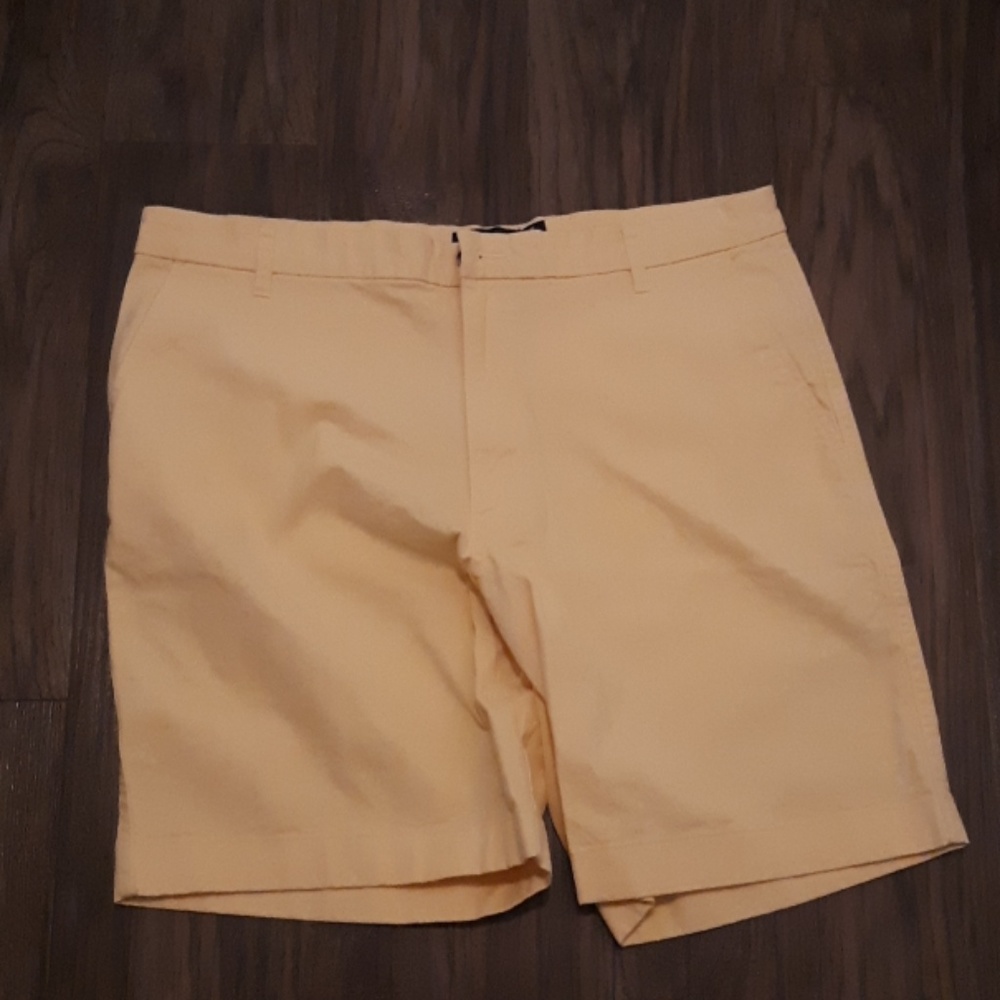 Chaps Sz 36 Strech Yellow Shorts With Pockets